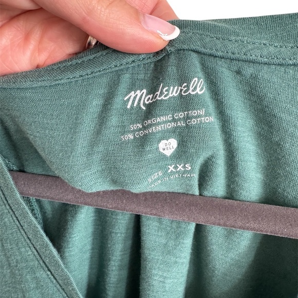 Madewell Whisper Cotton V-Neck Tank - Picture 5 of 6